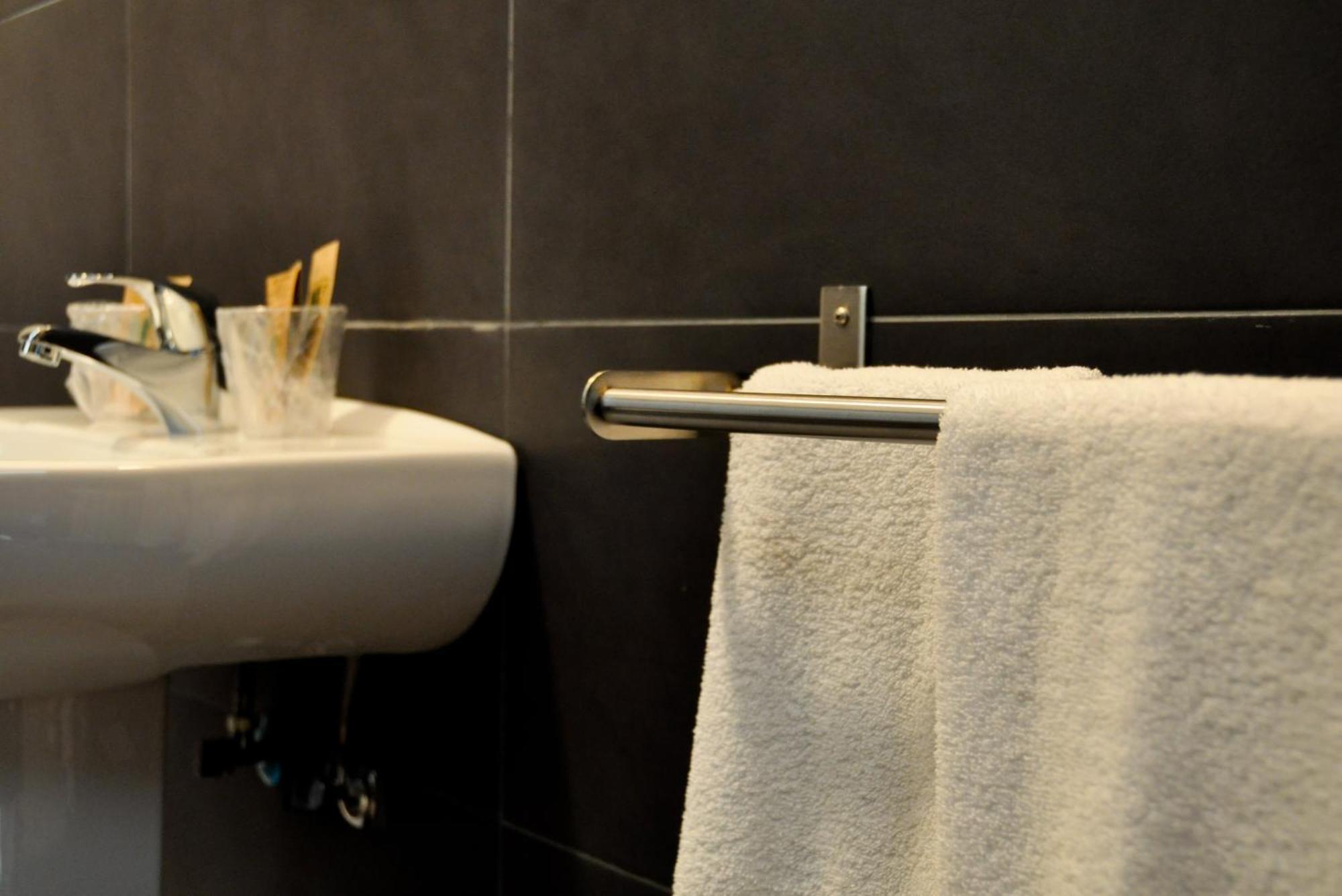 Hostal La Rotonda Ourense Dış mekan fotoğraf