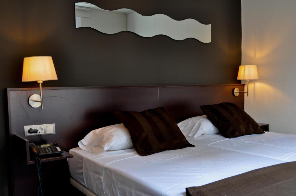 Hostal La Rotonda Ourense Oda fotoğraf